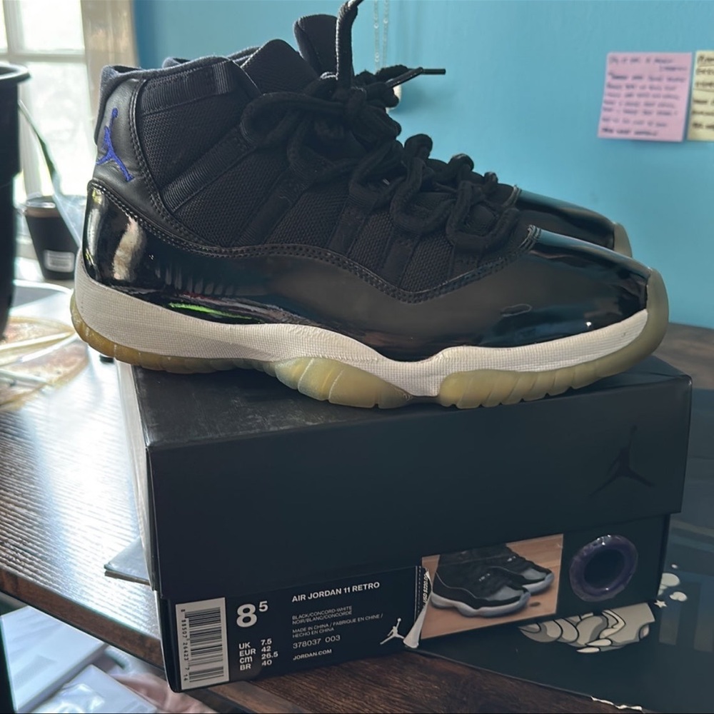 jordan retro 11